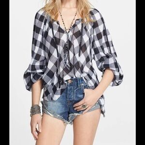 Black & White Plaid Peasant Blouse - Women